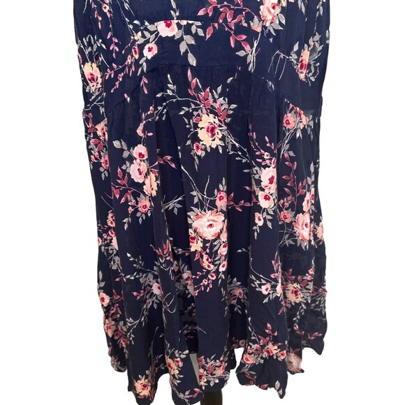 Torrid Women’s NAVY BLUE PINK Floral Cap Sleeve Flowy Dress Plus Sz 3X - Picture 3 of 11